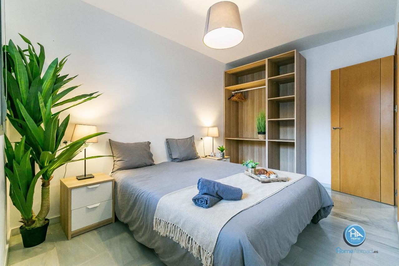 Malaga Boutique Stay - Carlos Haya Area With Parking Exterior foto
