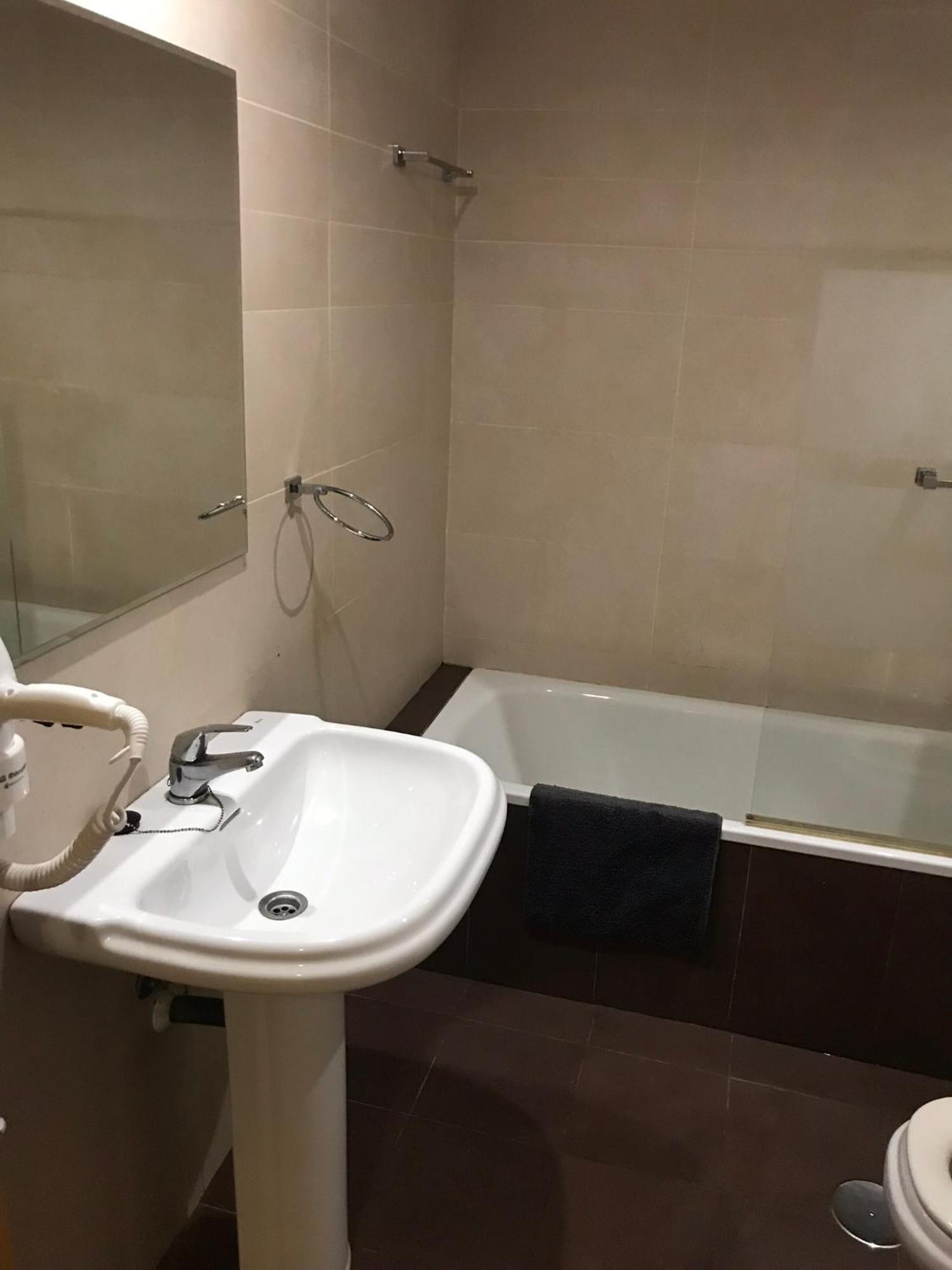 Malaga Boutique Stay - Carlos Haya Area With Parking Exterior foto